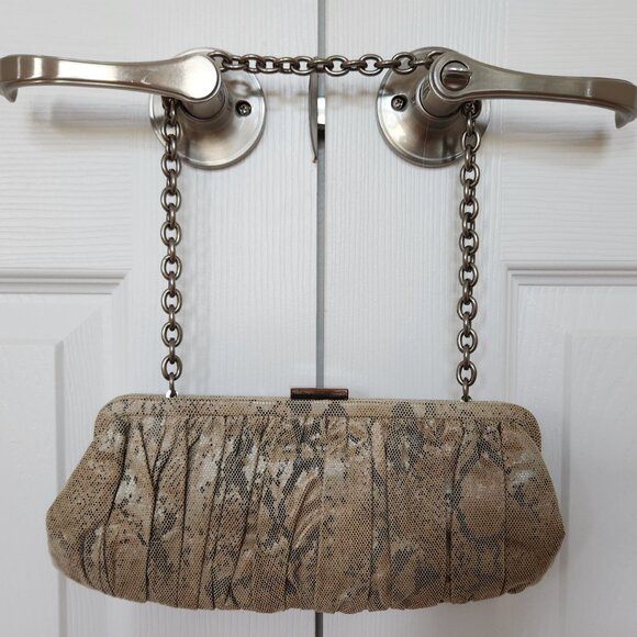 DANIER SMALL SNAKE SKIN IMITATION LEATHER CLUTCH HAND BAG. - Picture 7 of 7